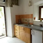 Kairos Apartment
