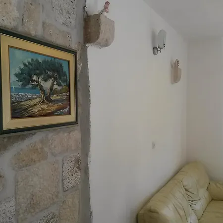 Kairos Apartment *